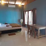 Mikha Homestay Bunaken